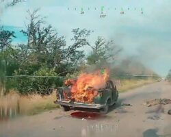 Three Russian soldiers left on fire after Ukrainian strike #2