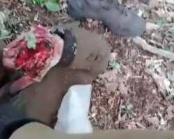 Ukrainian soldiers conceal body of fallen Russian soldier