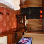 Suicide in hotel room