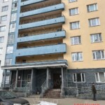 Russian girl fell out of window