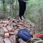 Chinese schoolgirl found hanged