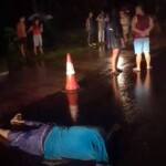 Indian biker beheaded by loose electric cable