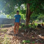 Young Indonesian hanged himself from tree