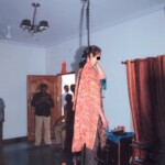 Woman hanged herself using metal chain
